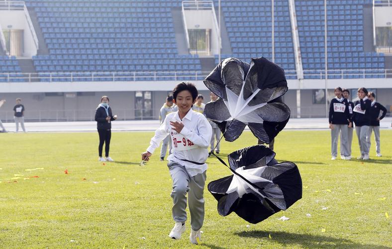 对于比赛策